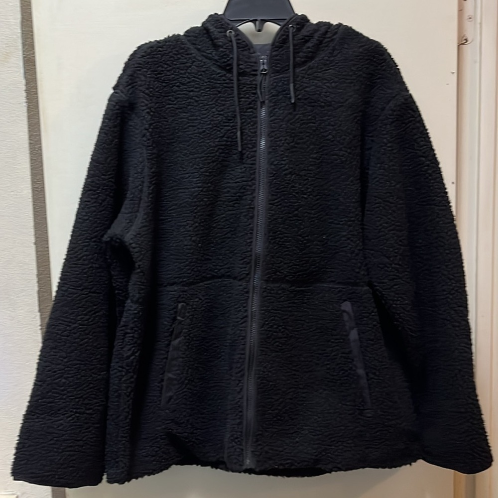 Cozy Black Zip-Up Hoodie Large
